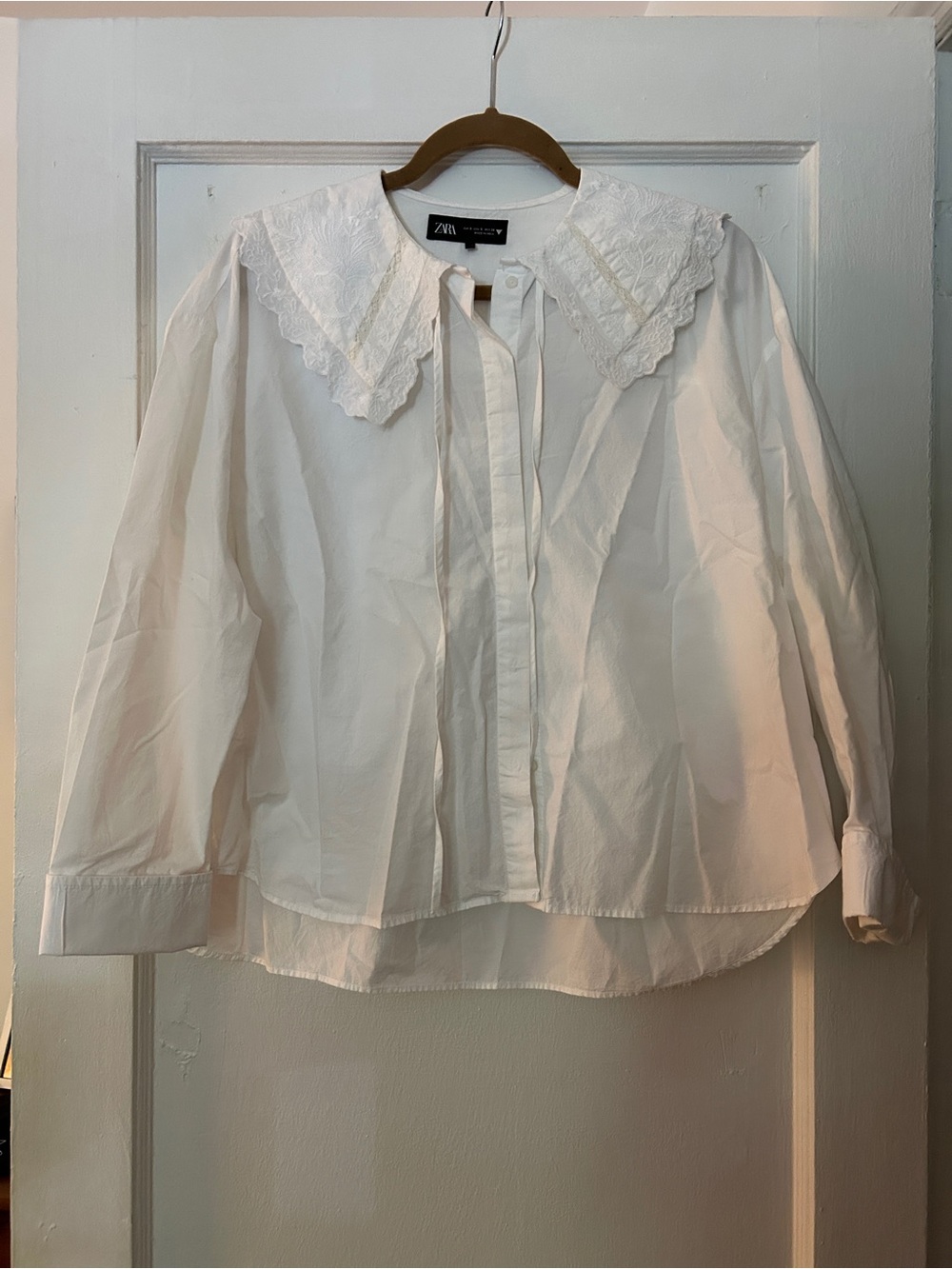 Zara White Embroidered Lace-Trim Collar Shirt